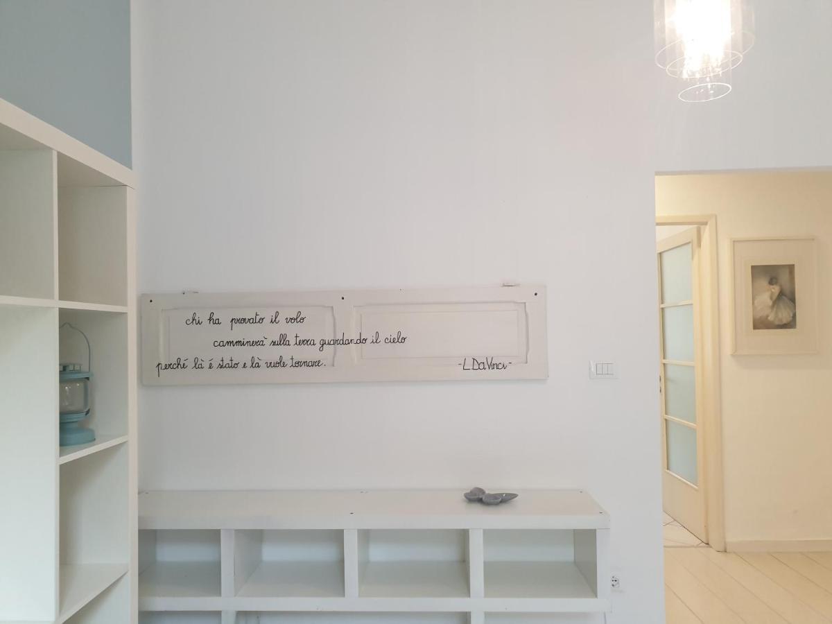 Cleo Tulipano Apartment Falconara Marittima Bagian luar foto