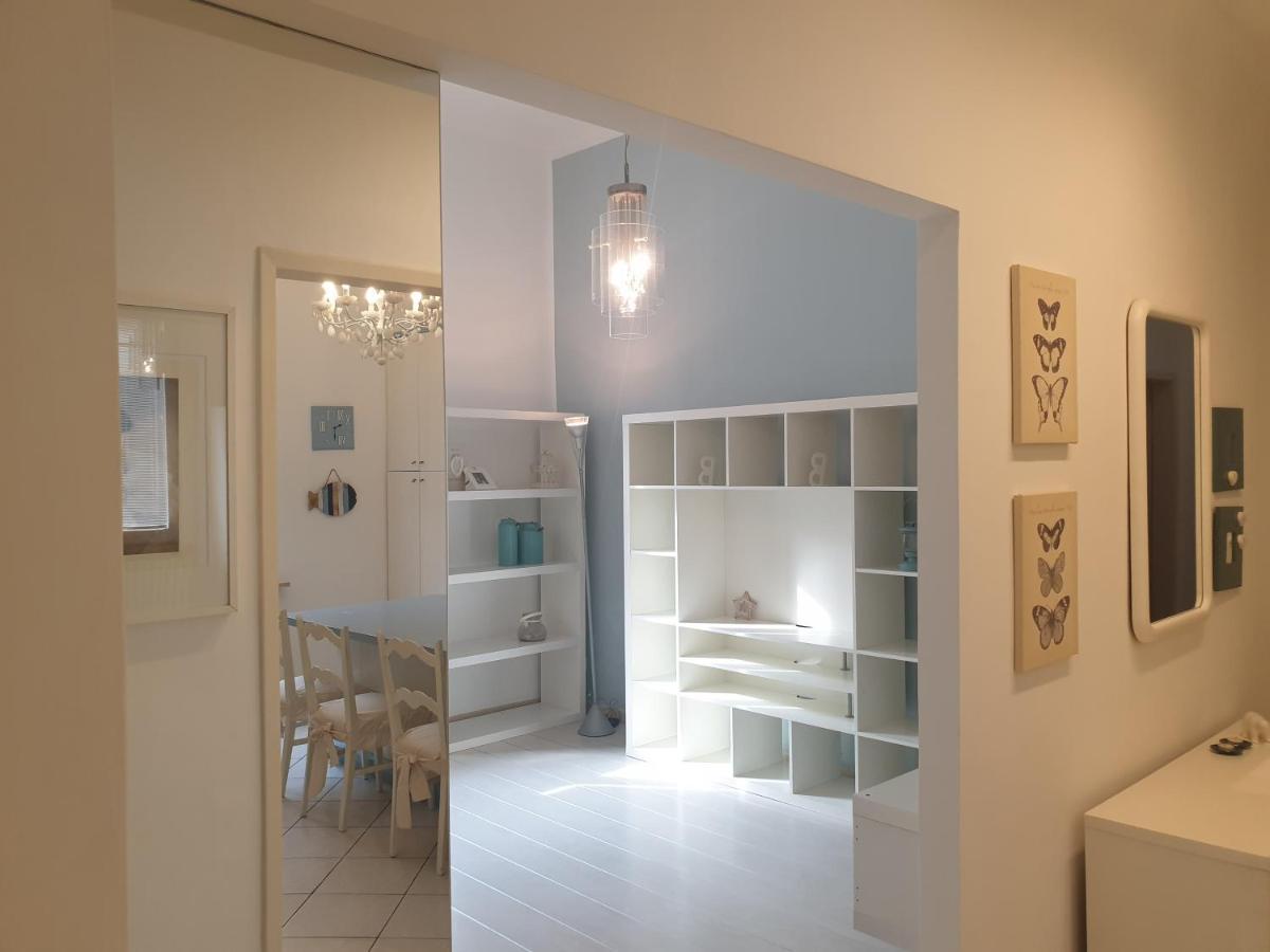 Cleo Tulipano Apartment Falconara Marittima Bagian luar foto
