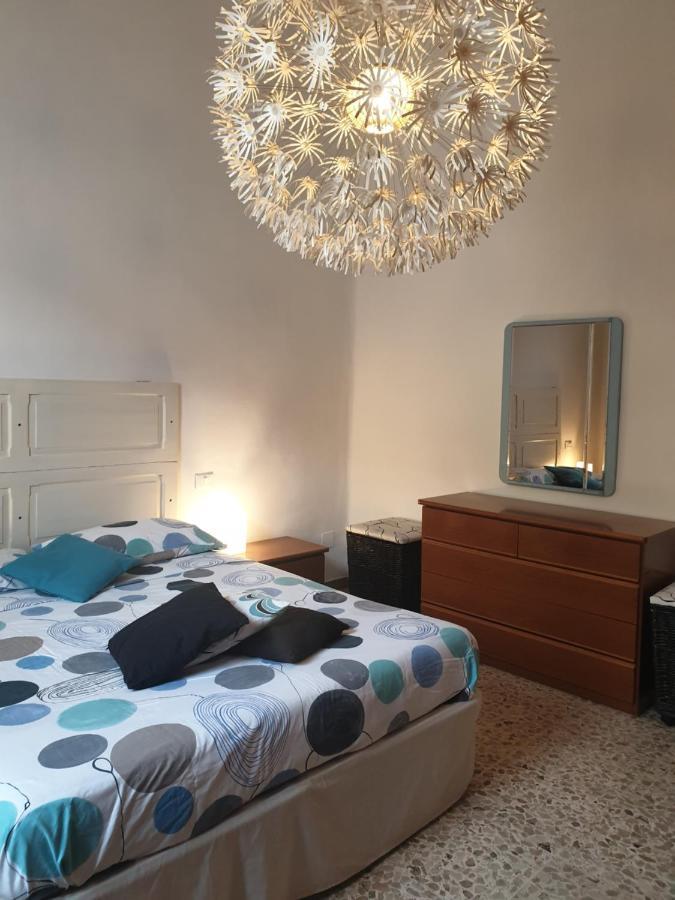Cleo Tulipano Apartment Falconara Marittima Bagian luar foto